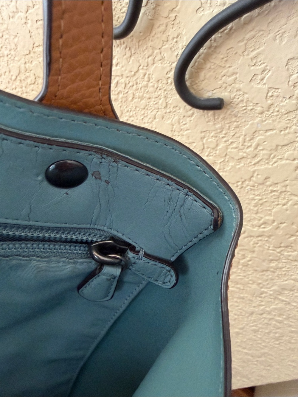 Coach Tan Pebbled Leather Market Tote bag - Picture 11 of 14